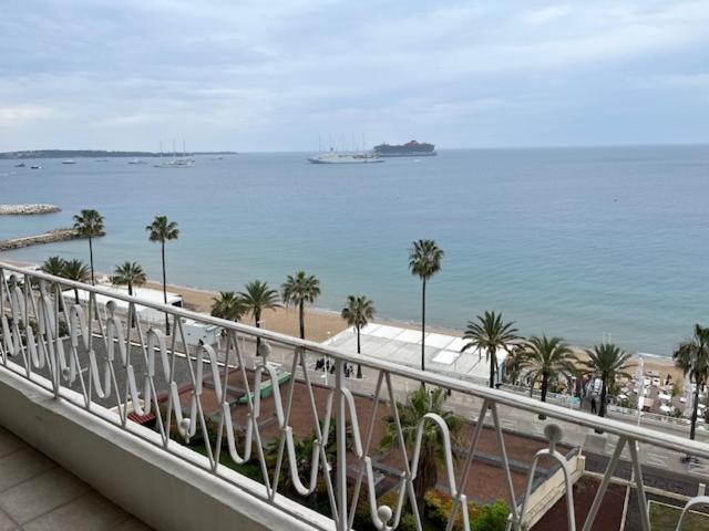 Jane De Cannes Exterior photo